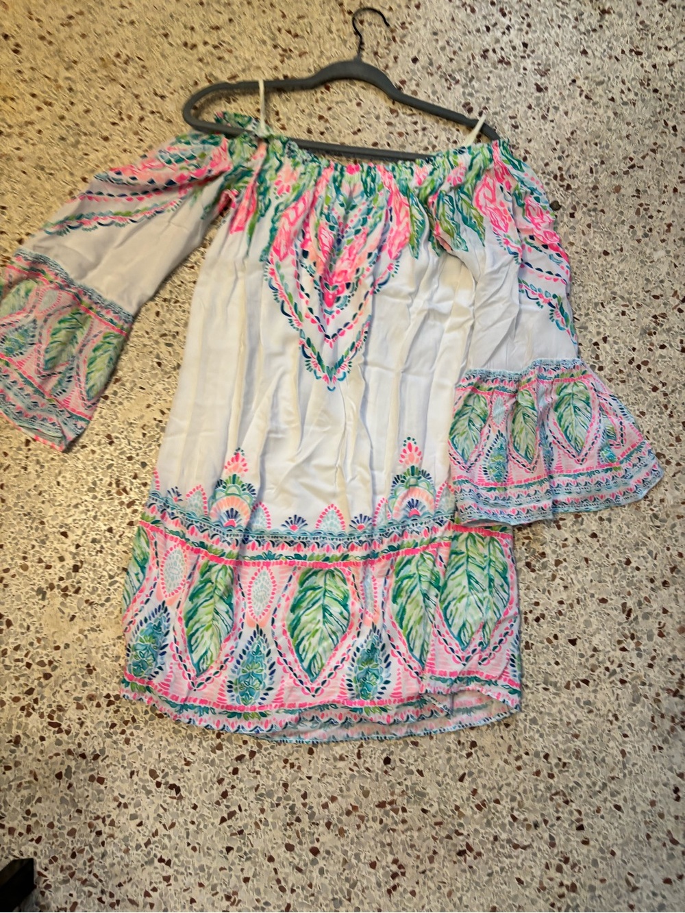 Lilly Pulitzer Nevie off-the-shoulder dress in the Coconut Coast medium - Picture 8 of 8